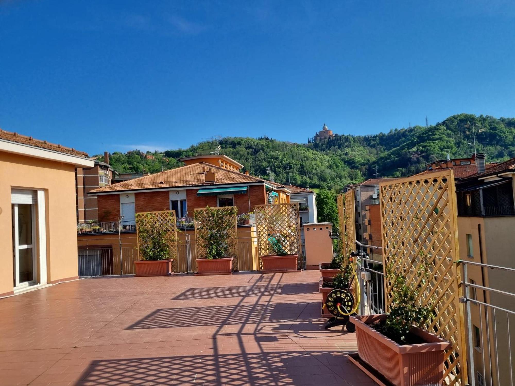 Attico Vista San Luca Apartment Bologna Exterior foto